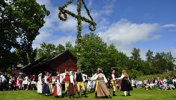 image-7827273-Midsommar.w640.png